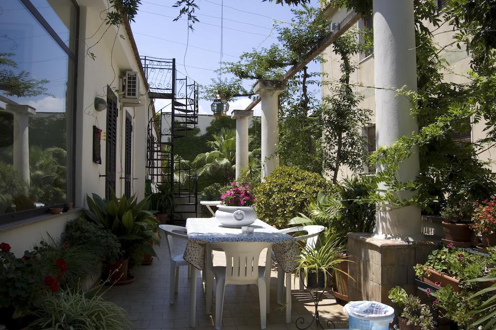 B&B Cactus Giardini Naxos Exterior photo