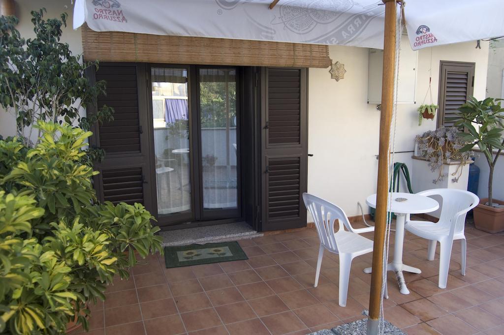 B&B Cactus Giardini Naxos Exterior photo